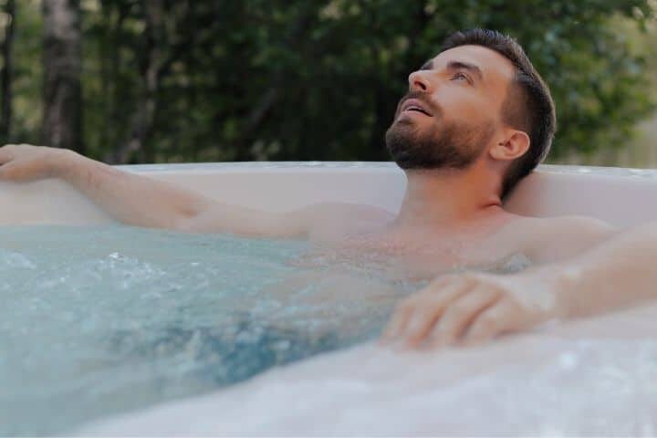 xr:d:DADdNmO7VnQ:1368,j:45040339618,t:23041209 baignoire-balneo-salle-de-bain-partedis